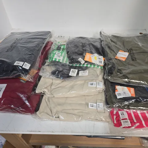 LOT OF APPROXIMATELY 41 ASSORTED BRAND NEW REGATTA AND DARE2BE CLOTHING ITEMS