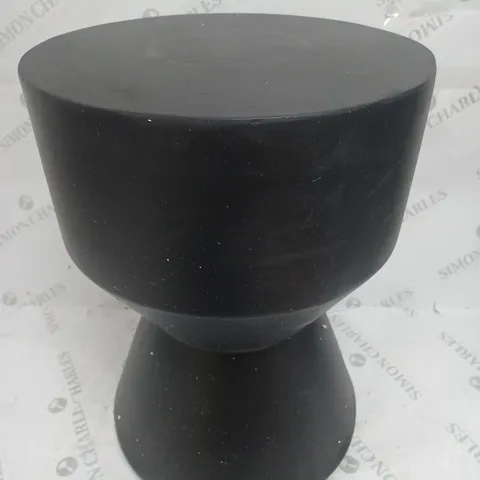 K BY KELLY HOPPEN INDOOR/OUTDOOR SIDE TABLE