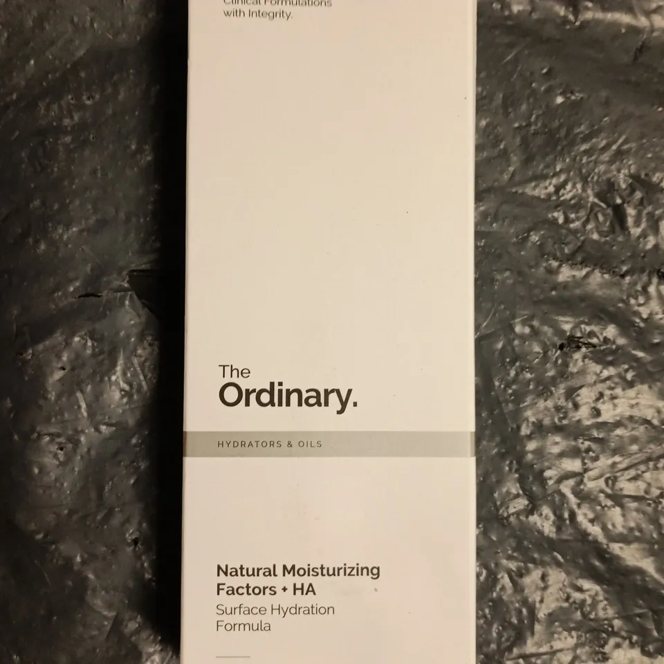 THE ORDINARY NATURAL MOISTURIZING FACTORS + HA – 100 ML