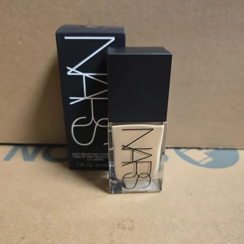 NARS FOUNDATION – LIQUID MAKE-UP, 30 ML (SHADE LIGHT 4.5 VIENNA)