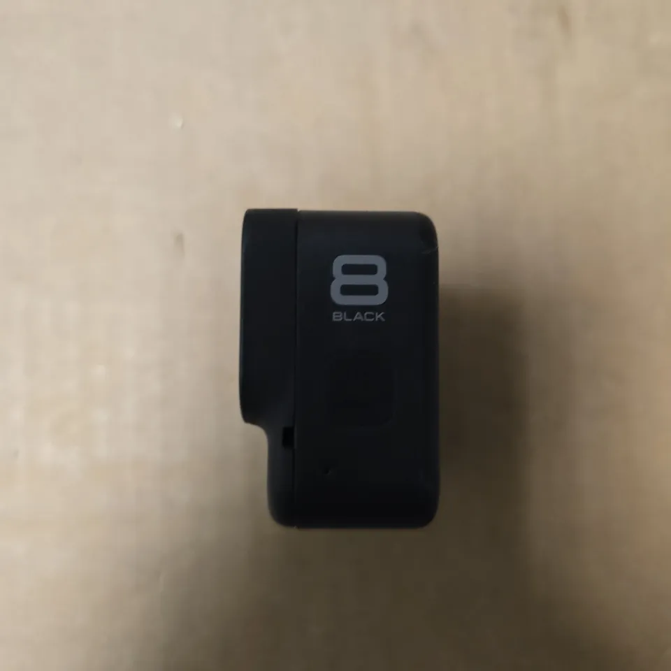 GOPRO HERO8 BLACK ACTION CAMERA WITH PROTECTIVE CASE AND MOUNTING ACCESSORIES