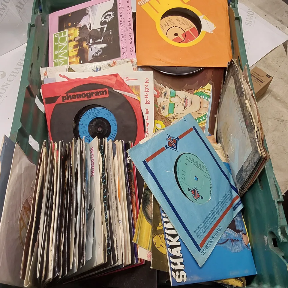 TOTE TO CONTAIN A LARGE QUANTITY OF VINYL SINGLES - ARTISTS VARY