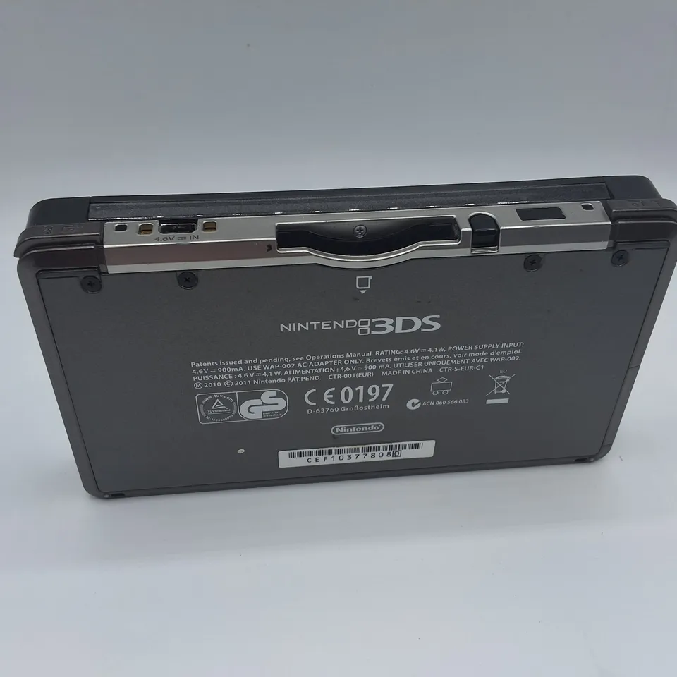 UNBOXED NINTENDO 3DS IN GREY - CTR-001
