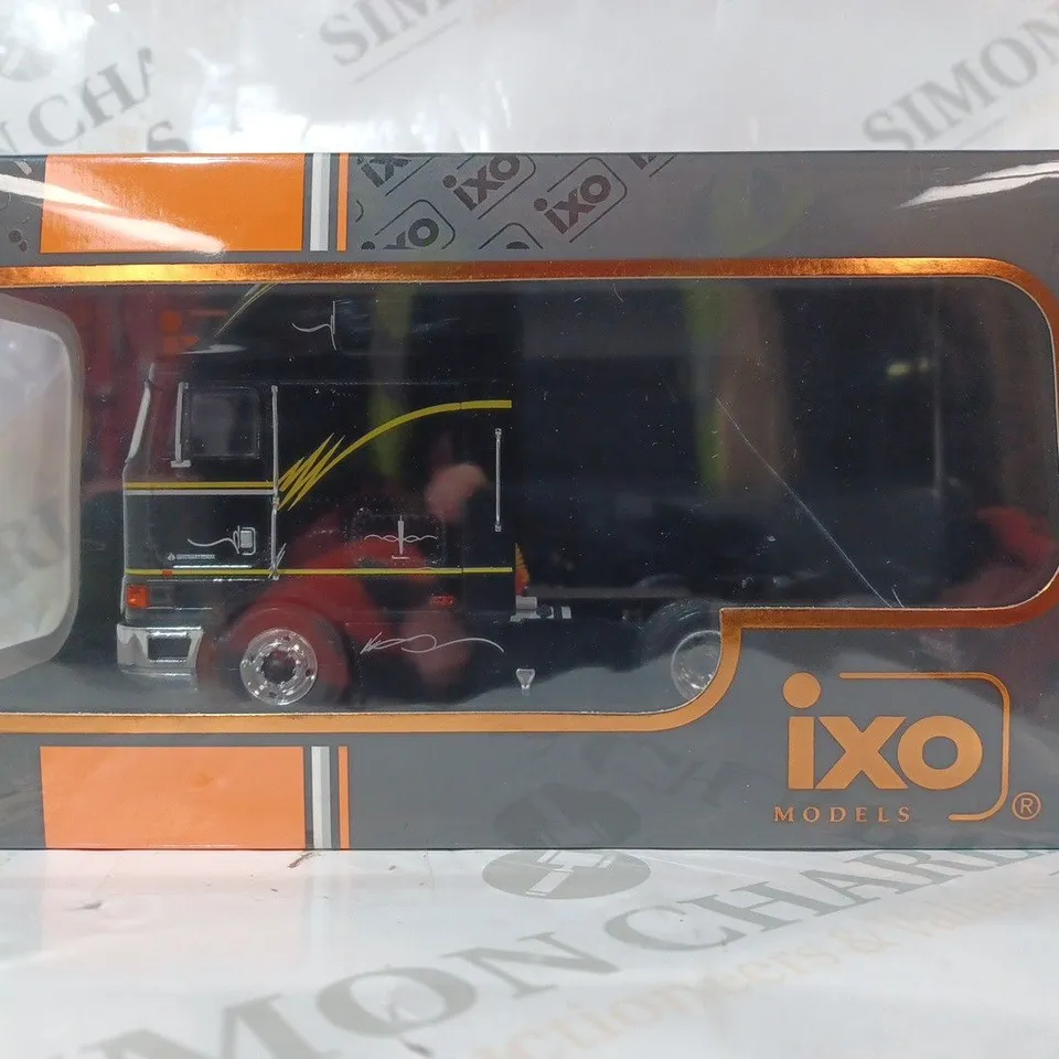 BOXED IXO TR169.22 INTERNATIONAL EAGLE CABOVER 1995 1:43 SCALE COLLECTIBLE MODEL