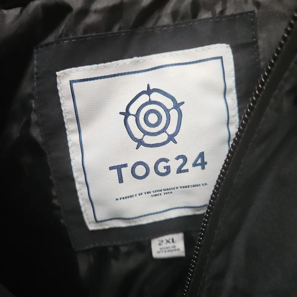 TOG24 PUFFER JACKET – UK 2XL