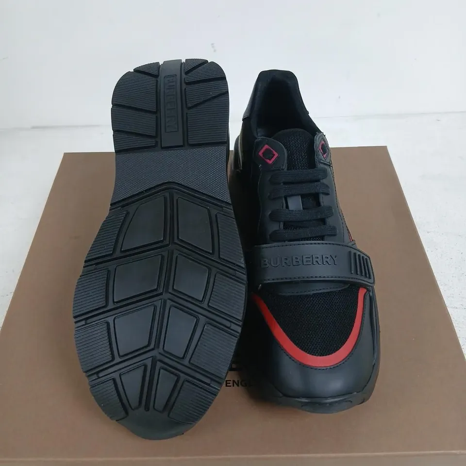 BURBERRY LOW TOP SNEAKER – BLACK WITH RED TRIM, UK 8 (EUR 42)