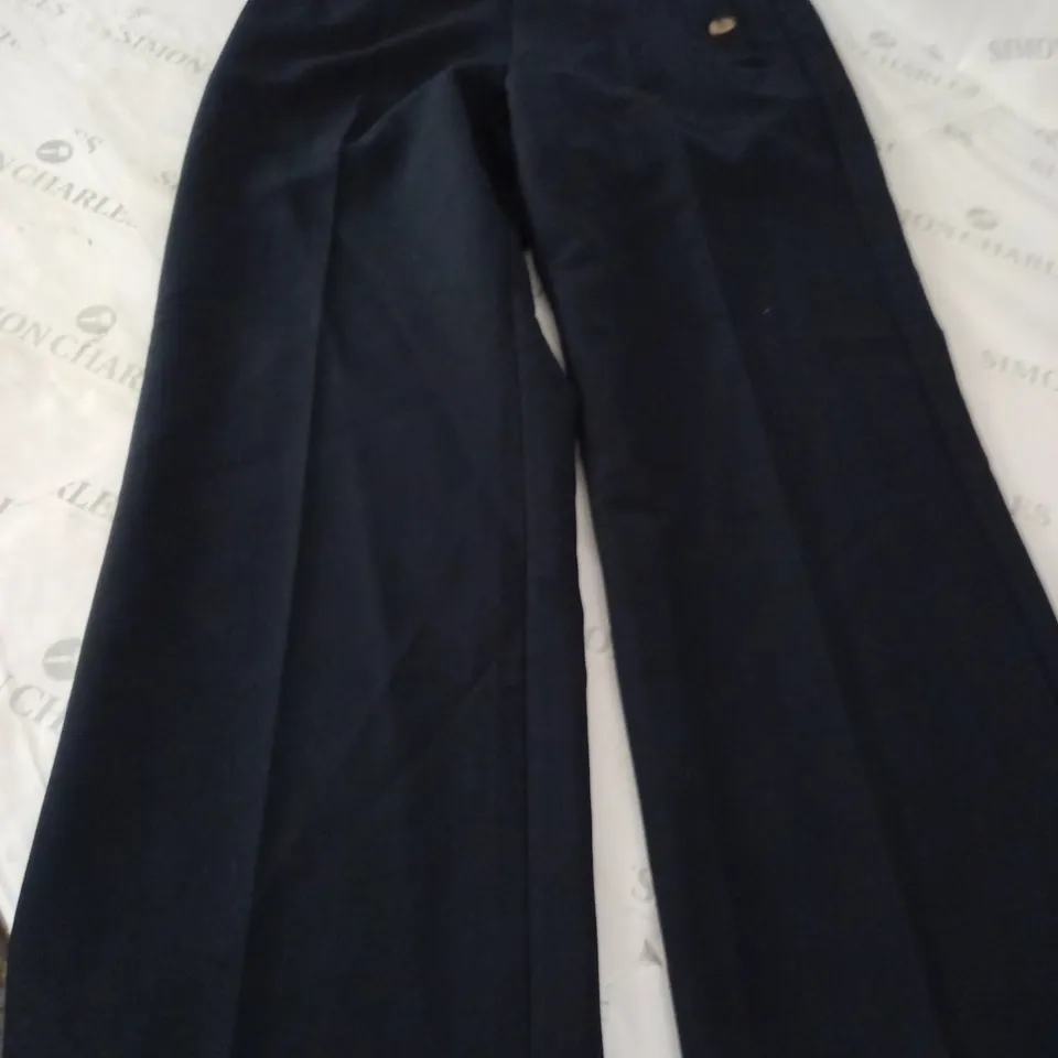 YCOO OPEN FRONT PANTS IN NAVY - XL