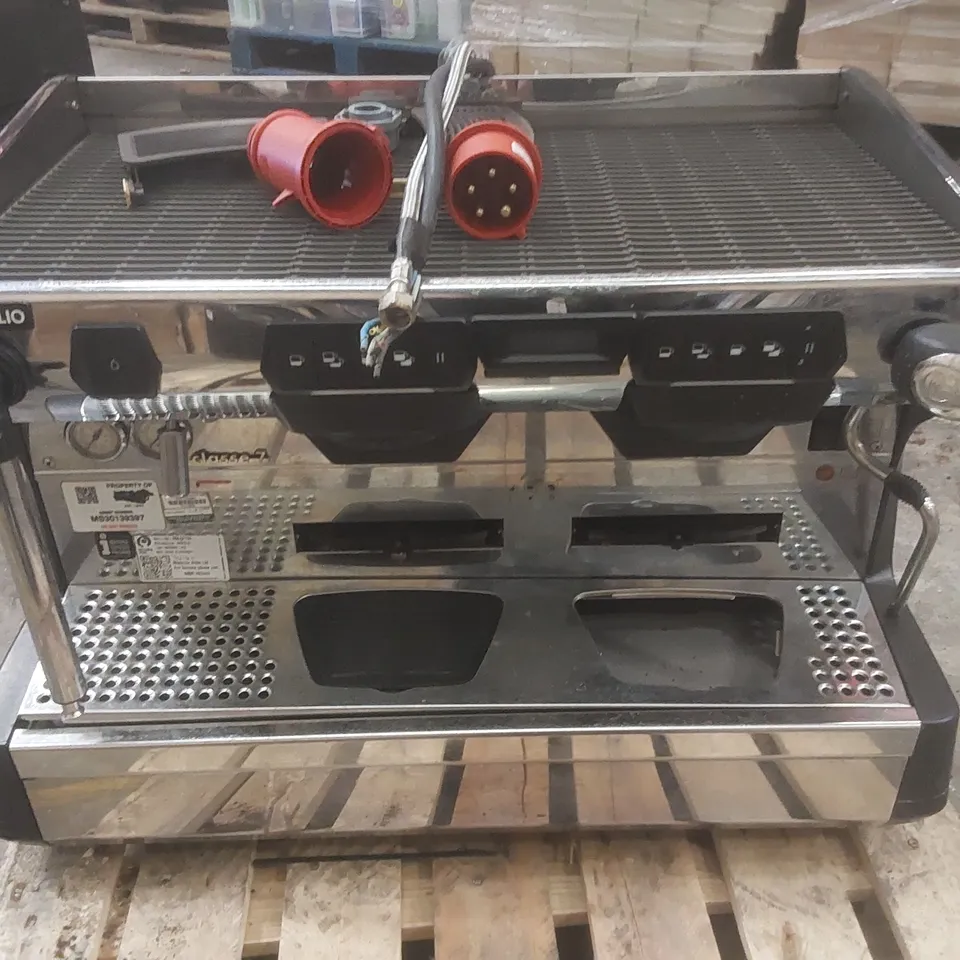 RANCILIO CLASSE 7 COMMERCIAL 2 GROUP COFFEE MACHINE