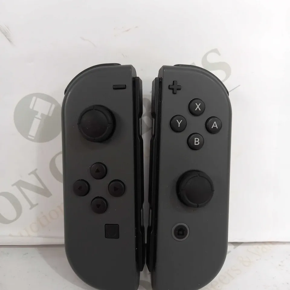 SET OF 2 NINTENDO SWITCH CONTROLLERS IN BLACK