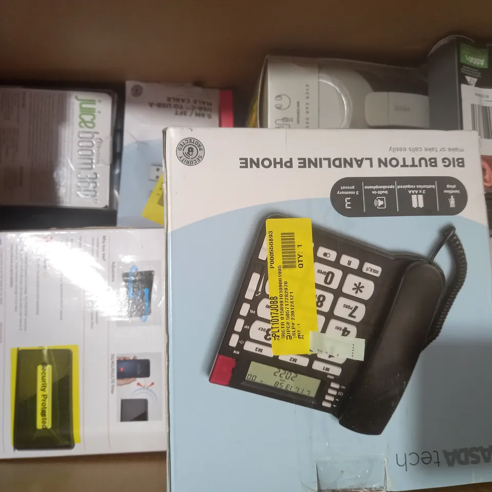 BOX OF APPROXIMATELY 15 ASSORTED ELECTRICAL ITEMS TO INCLUDE FIRE TV STICK LITE, POCKET RADIO, MIXX STREAMBUDS DOTS CHARGE, ETC