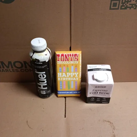 APPROXIMATELY 12 ASSORTED FOOD AND DRINKS ITEMS TO INCLUDE - HUEL BLACK EDITION VANILLA PROTEIN DRINK, TONYS CARAMEL SEA SALT CHOCOLATE BAR, GRIND ESPRESSO COLD BREW ETC 