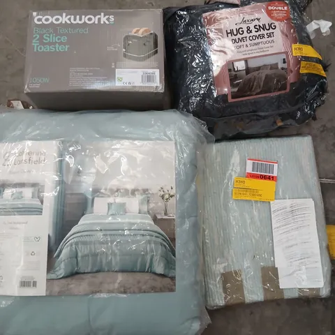CAGE OF ASSORTED PRODUCTS TO INCLUDE; CATHERINE LANSFIELD BEDDING, COOKWORKS TOASTER, LUXURY HUG AND SNUG COVER SET AND BED SLATS