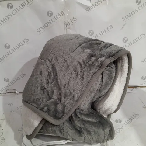 BOXED COZEE HOME OVERSIZED WRAP HEATED BLANKET IN SILVER
