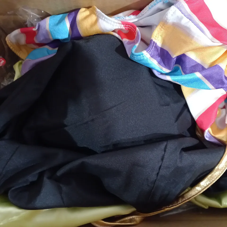 BOX OF 10 ASSORTED CLOTHING ITEMS TO INCLUDE - MIRROR IMAGE 