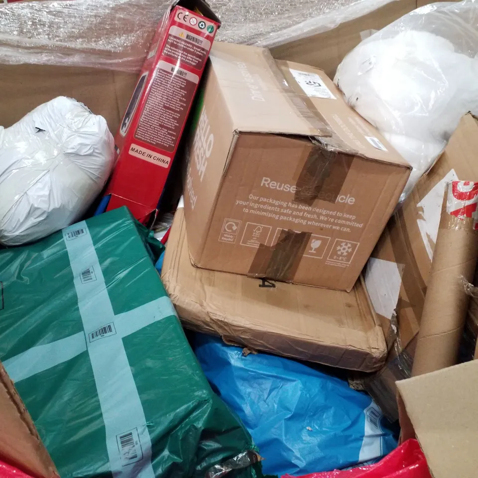 PALLET OF ASSORTED PRODUCTS INCLUDING CONDIMENT HOLDER, ECOHEATER, LED BATTEN LIGHT, ARTIST EASEL, ROUND WALL MIRROR