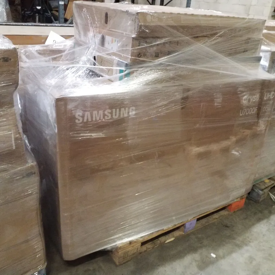 PALLET CONTAINING APPROXIMATELY 10 ASSORTED DAMAGED TVS