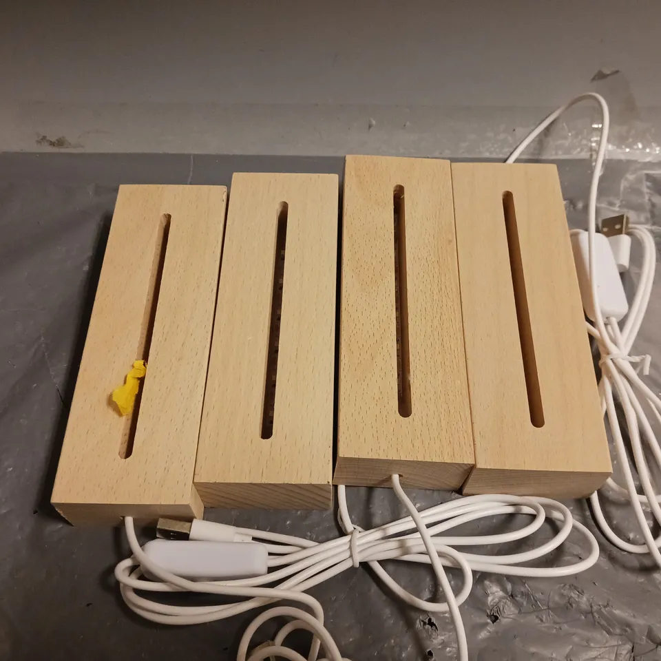 4 LIGHT UP TEXT DECOR PIECES
