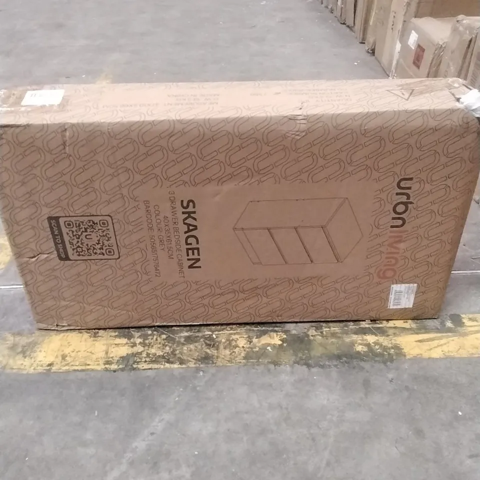 BEDSIDE CABINET (1 BOX)