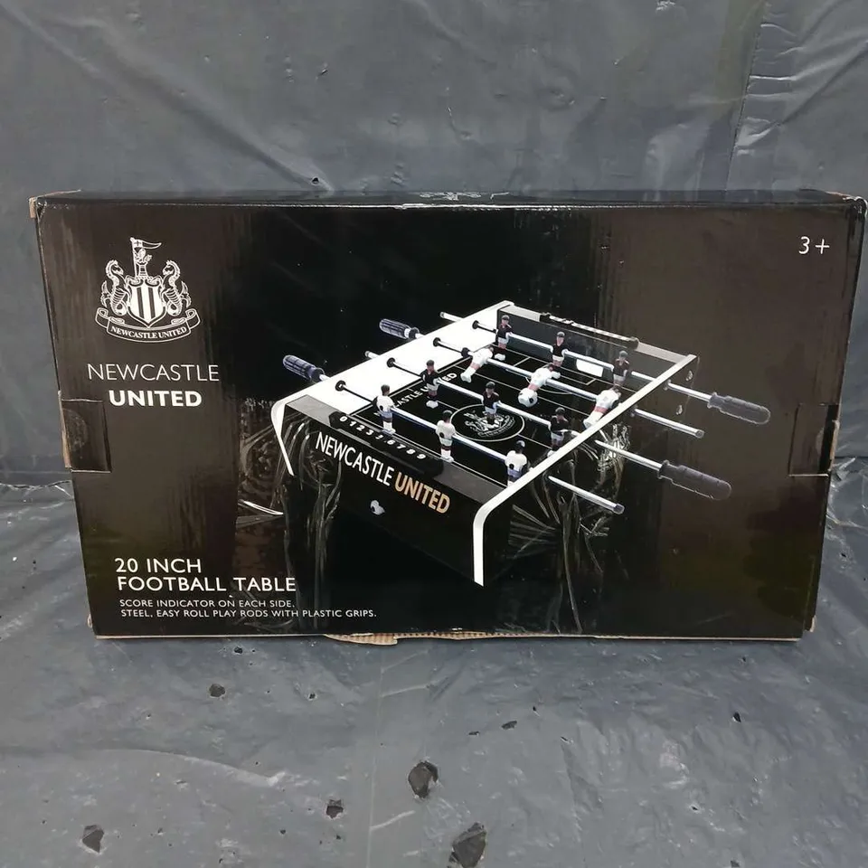 BOXED NEWCASTLE UNITED 20" FOOTBALL TABLE 