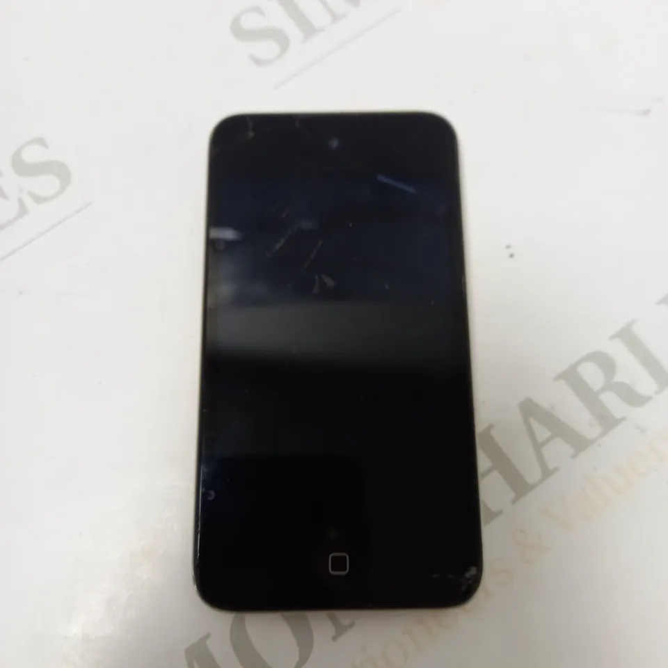 IPOD TOUCH 4TH GEN