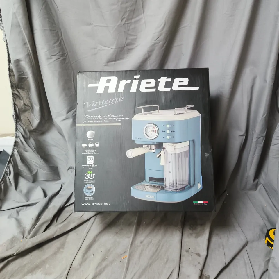 ARIETE VINTAGE ESPRESSO COFFEE MACHINE – BLUE. ITEM STATED AS DAMAGED