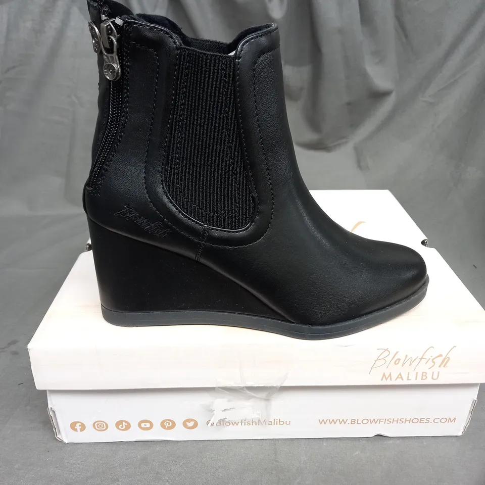 BLOWFISH PRALINE WEDGE BOOT IN BLACK FAR OUT SIZE 3
