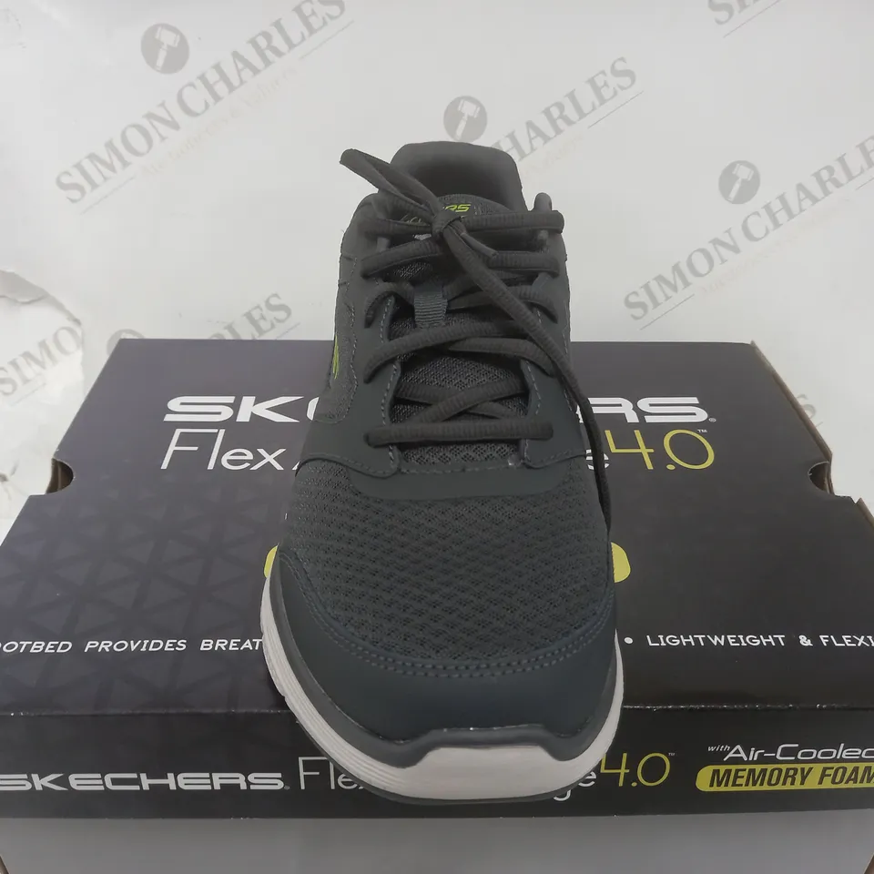 SKETCHERS MENS FLEX TRAINER BLACK  SIZE 9UK (MENS)