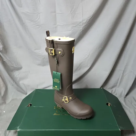 HOLLAND COOPER SHERPA LINED REGENCY WELLINGTON BOOTS – CHOCOLATE MATTE GOLD, UK 6