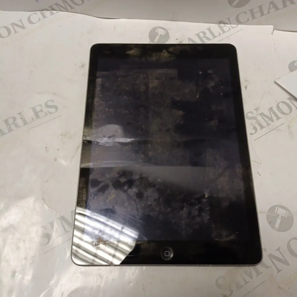 APPLE IPAD AIR A1475 - SLIVER