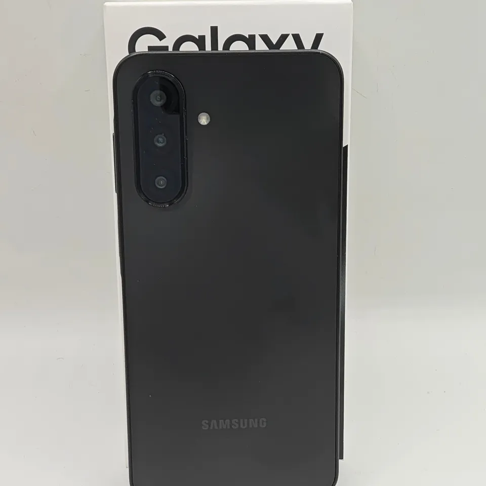 BOXED SAMSUNG GALAXY A17 4/128GB IN BLACK - SM-A175F