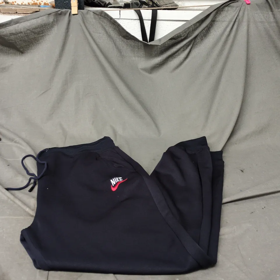 NIKE XL TRACKSUIT TOP AND BOTTOMS BLUE