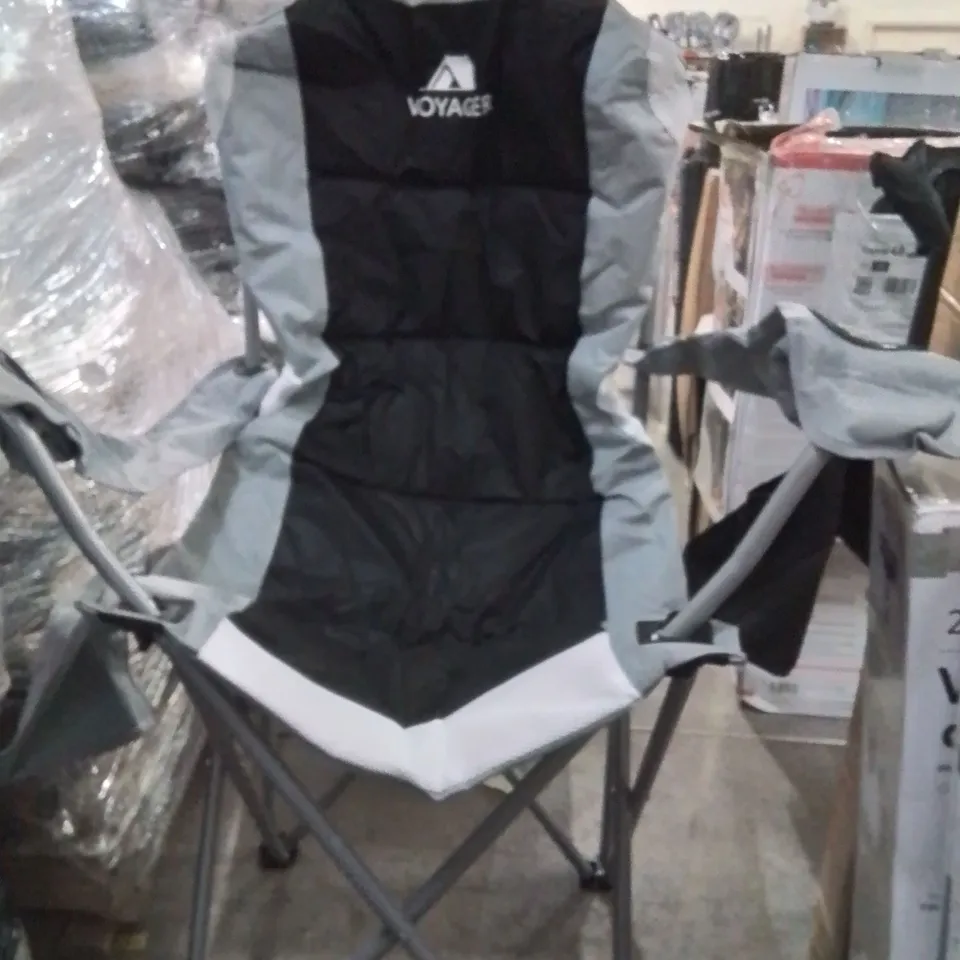 VOYAGER PADDED CAMPING CHAIR WITH CUP HOLDERS AND SIDE POCKETS BLACK&GREY