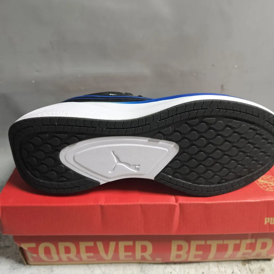 BOXED PAIR OF PUMA SKYROCKET LITE ELEVATE TRAINERS IN BLACK - UK 10