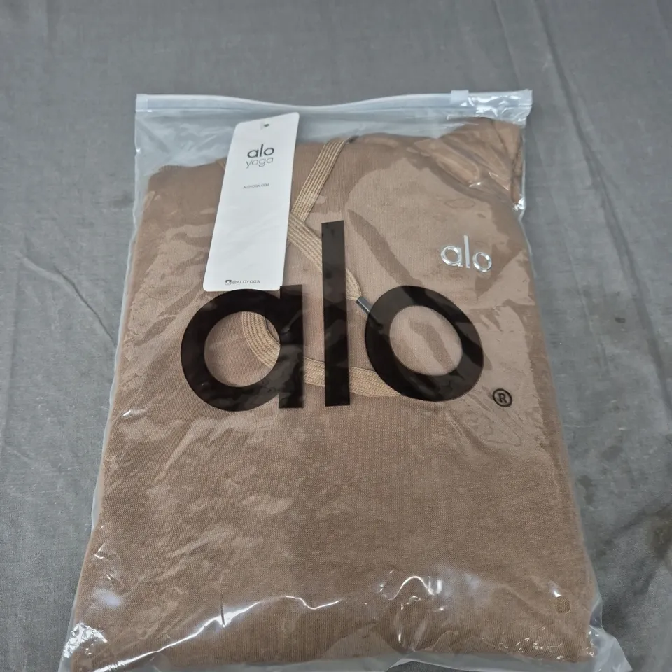 SEALED ALO YOGA HOODIE SIZE UNSPECIFIED