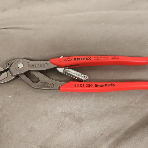 KNIPEX 85 01 250 SMARTGRIP WATER PUMP PLIERS