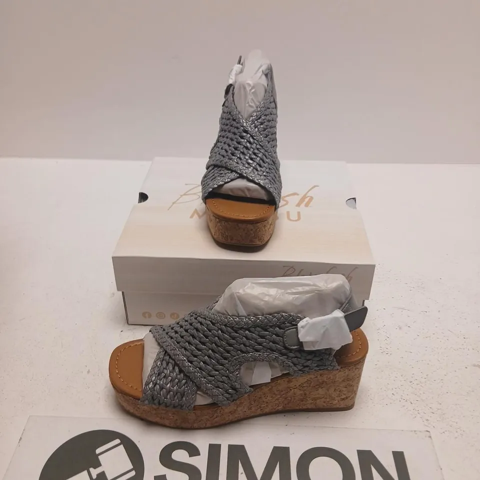 BLOWFISH MALIBU ANDREA WOMEN'S GREY WOVEN CORK WEDGE SANDALS SIZE 6