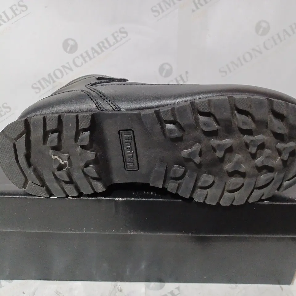 BOXED FIRE TRAP MENS RHINO BOOTS - SIZE 10