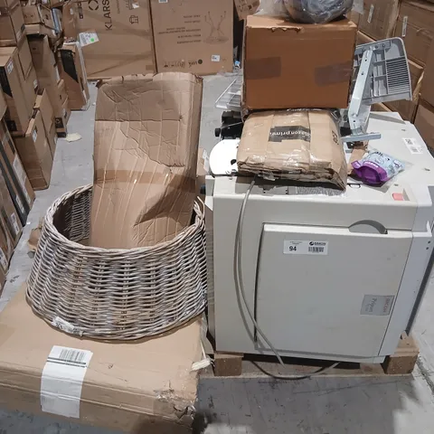 PALLET OF ASSORTED PRODUCTS TO INCLUDE; RICOH PRINTER, CHRISTMAS TREE SKIRT AND FACE MASKS