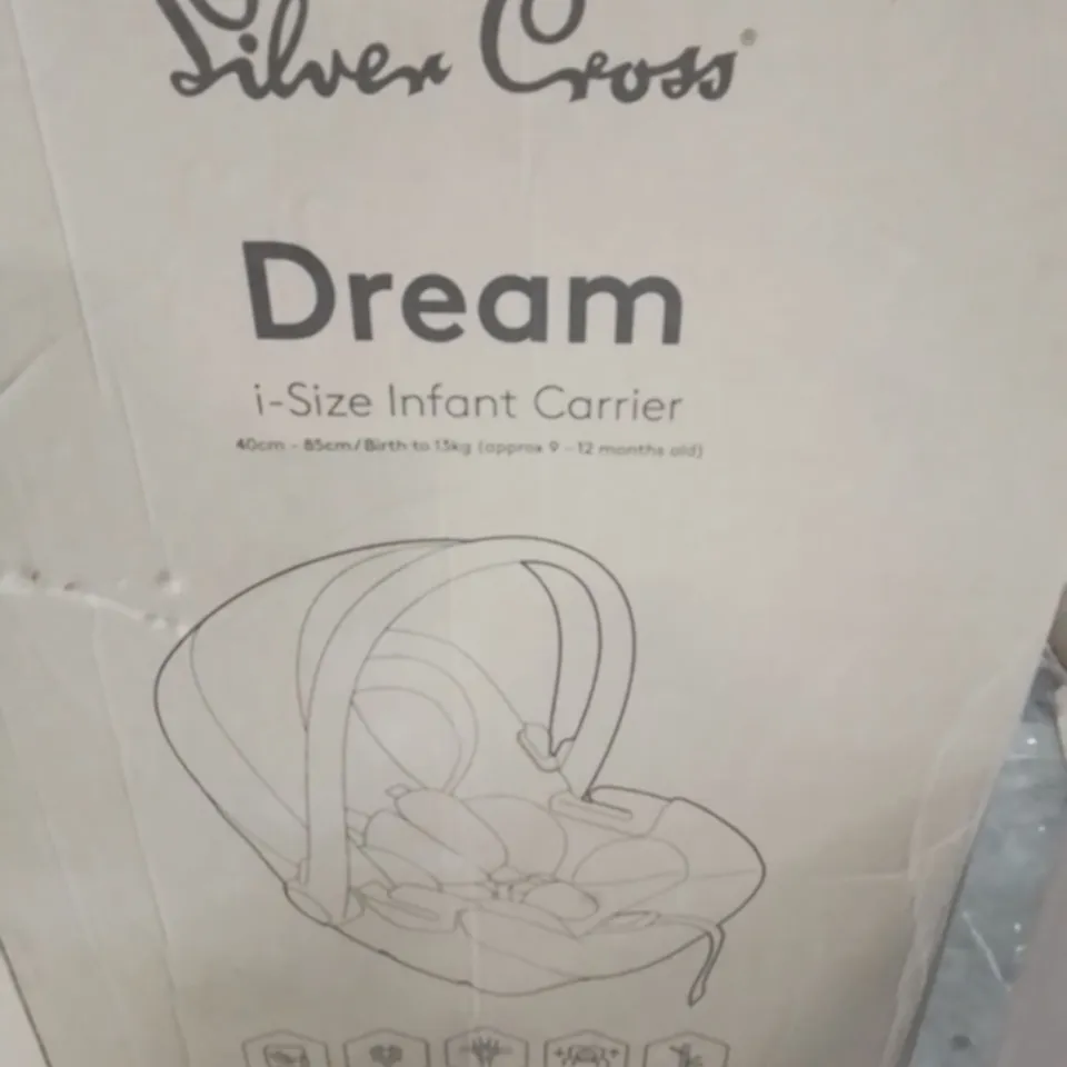BOXED SILVER CROSS DREAM DONNINGTON I-SIZE INFANT CARRIER & BASE (2 BOXES)