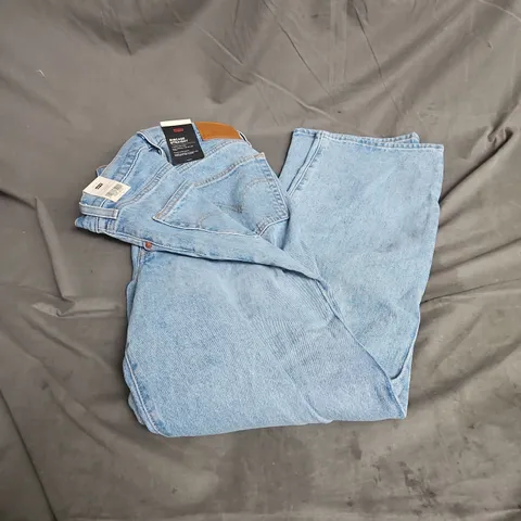 LEVI'S RIBCAGE STRAIGHT JEANS IN LIGHT BLUE SIZE 30X32