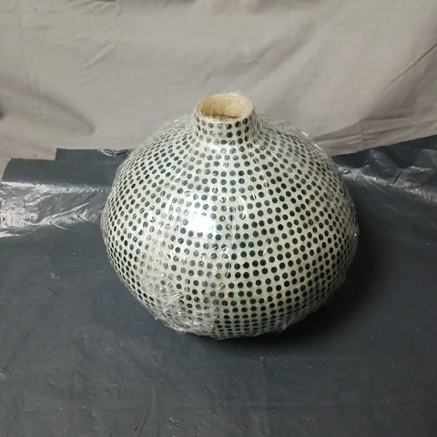 CERAMIC VASE WITH BLUE POLKA DOT PATTERN BOXED