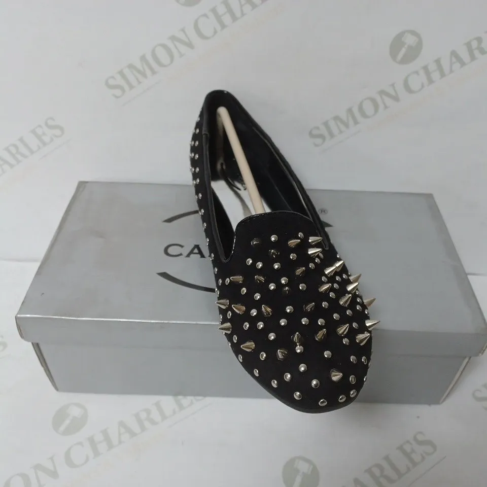 BOXED PAIR OF CASANDRA SLIP ON SHOES IN BLACK SIZE 4