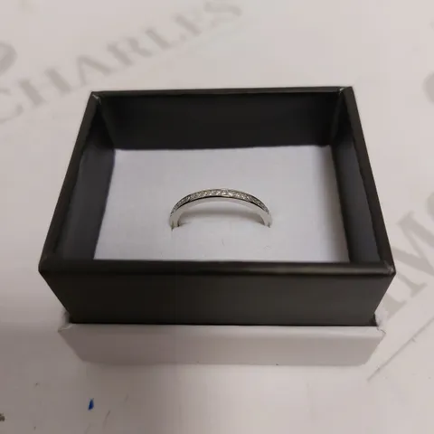 CLARO JEWELS SILVER SPARKLE STONE RING