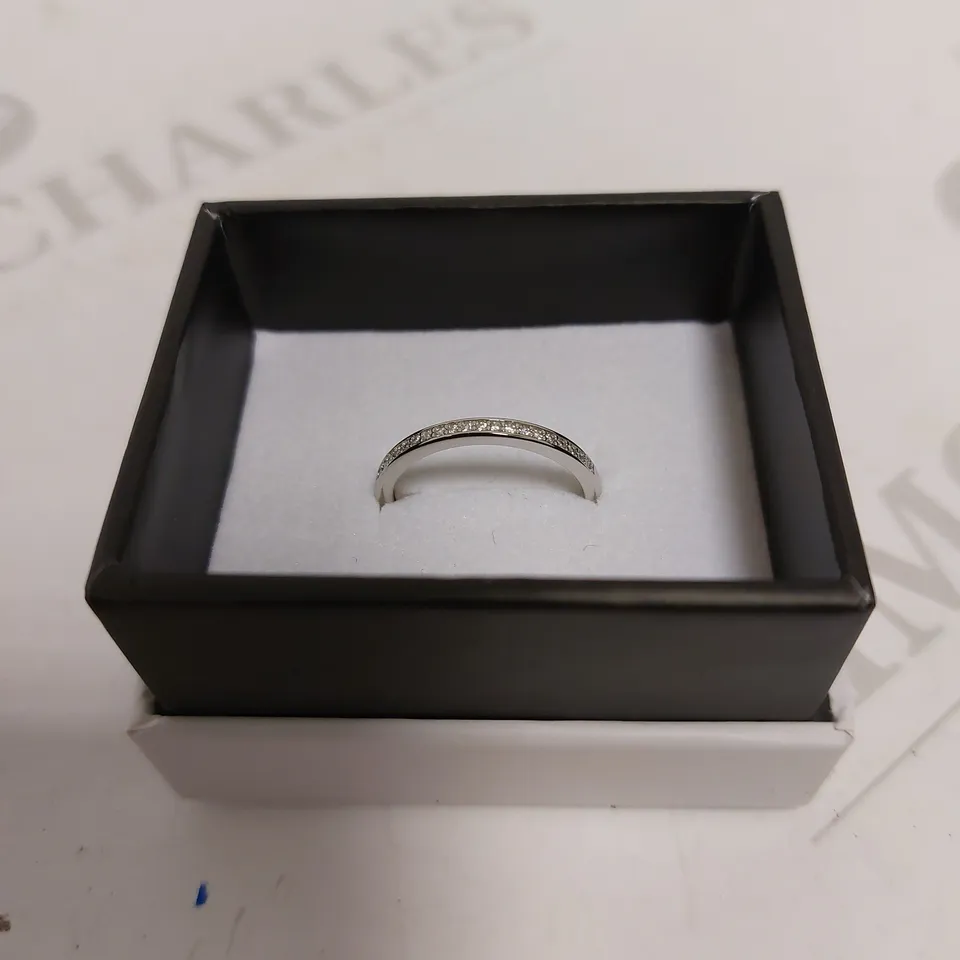CLARO JEWELS SILVER SPARKLE STONE RING 
