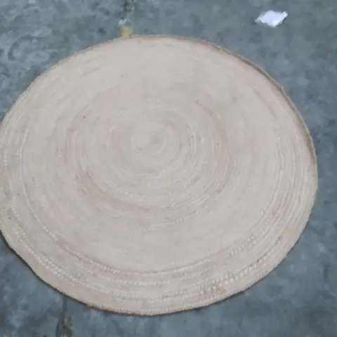 QUALITY DESIGNER AREA RUG - APPROXIMATELY 180X178