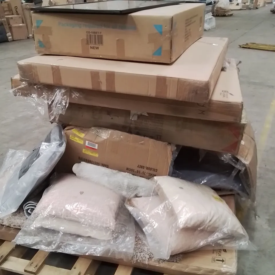 PALLET CONTAINING VARIOUS ASSORTED HOUSEHOLD CUSTOMER RETURNS 