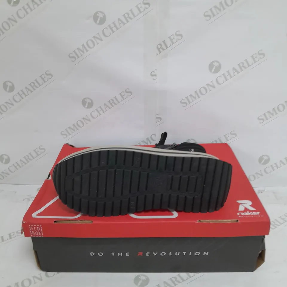 BOXED PAIR OF RIEKER HIGH TOP TRAINERS IN BLACK SIZE 6