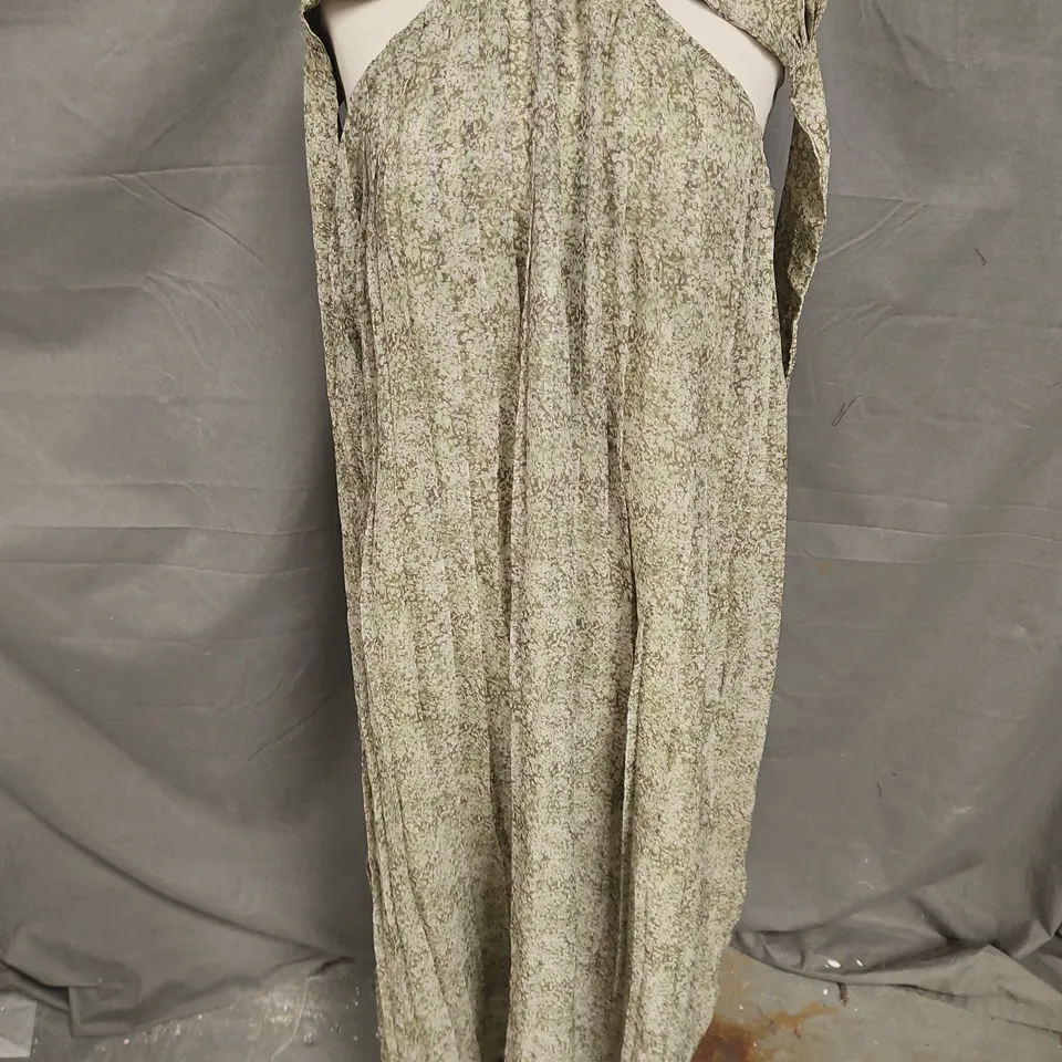 PRETTY LAVISH LUCIE CUT OUT MAXI DRESS IN GREN ABSTRACT SIZE 8