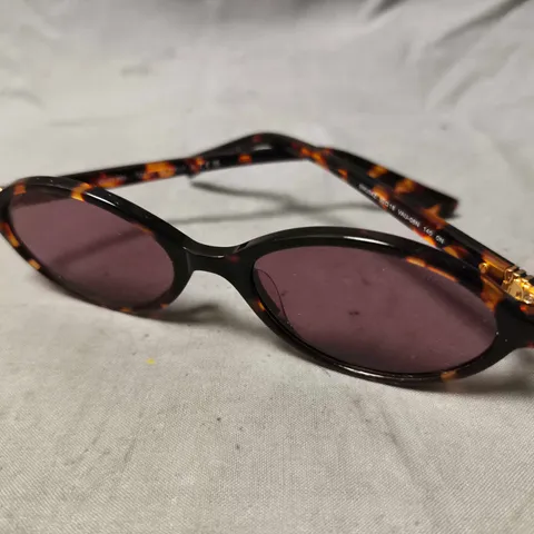 MIU MIU SUNGLASSES SMU04Z, TORTOISHELL FRAME WITH PINK LENSES