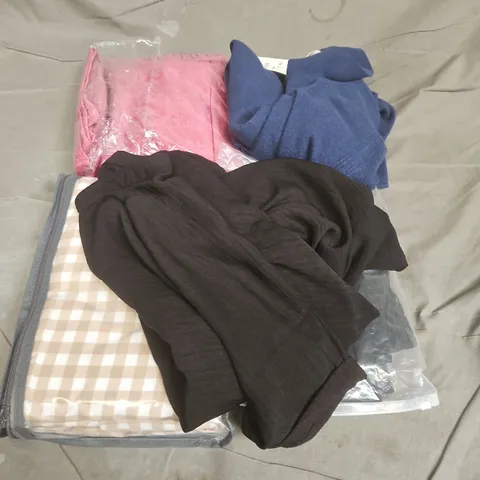 APPROXIMATELY 30 ASSORTED CLOTHING ITEMS IN VARIOUS SIZES, STYLES & COLOURS TO INCLUDE BRANDS SUCH AS YOURS, FASHION, ZARA, ETC - COLLECTION ONLY